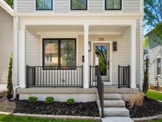 Luxury 4-Bedroom New-Build Short North Home with Private Rooftop Terrace - 4