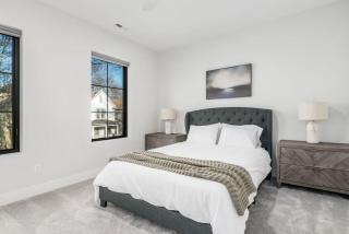 Luxury 4-Bedroom New-Build Short North Home with Private Rooftop Terrace - 2