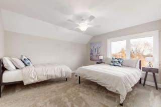 Luxury Modern Harrison West Home with Rooftop Terrace & Family Amenities - 3