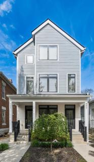 Luxury Modern Harrison West Home with Rooftop Terrace & Family Amenities - 1