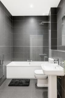 Modern Luxury 2 Bed, 2 Bath, City Centre Apartment - 5