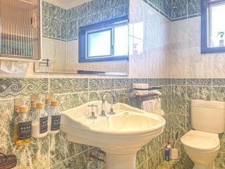 Lakefront, Comfortable, Peaceful nature, Spacious,8 guests,5 beds - 8