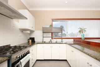 Lakefront, Comfortable, Peaceful nature, Spacious,8 guests,5 beds - 7