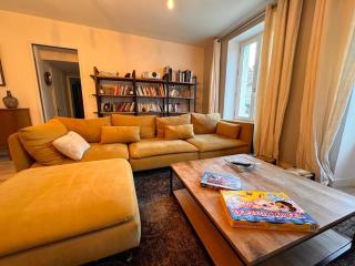 Maison familiale climatisée, jardin cinema et jeux - Épisy - 2