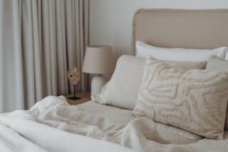 Bay House Shoal Bay, 36 Government Rd - ducted air conditioning, boat parking, linen and only 450 metres to the water - 3