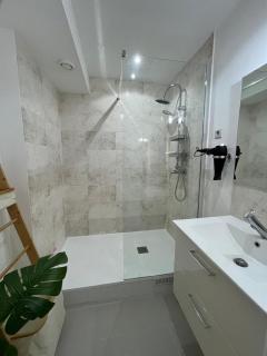 Charmant T2 équipé Proche Versailles - 1