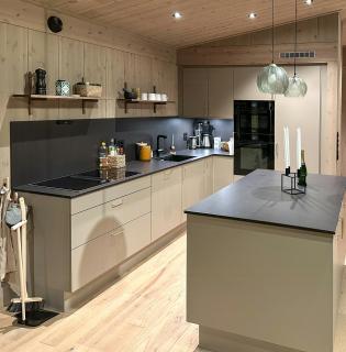 Family Cabin With Picturesque View At Røn - 5