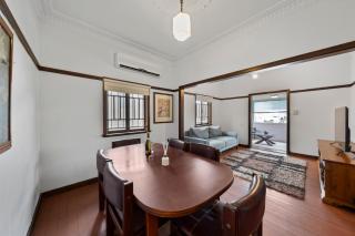 Comfortable 2 bedroom cottage - 6