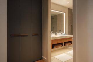 LUXURY 3 Bed 3 Bath Apartment in Central London - 9