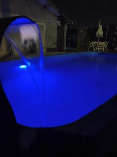Lá casa de Cristal, Casa com piscina matinhos - 9