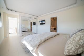 Luxurious apartment in the heart of Puerto Banus - 2