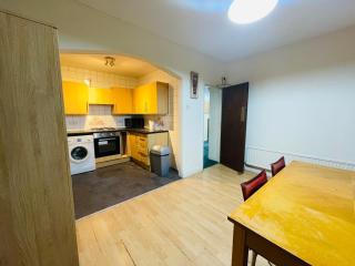 Budget Shared Accommodation Luton 02 05 - 5