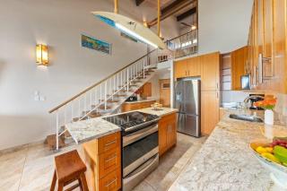 Kulakane 310 · KK 310 Updated BeachFront 2BD w AC Pool - 7