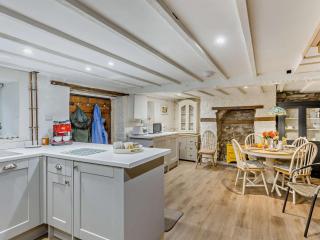 2 Bed in Brecon 92729 - 4