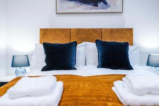 Flat 27 Axis - 2 Bed, Modern Apartment, Free Parking - 5