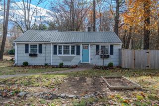 Clark Escape Fenced-In Yard Newly Renovated - 6