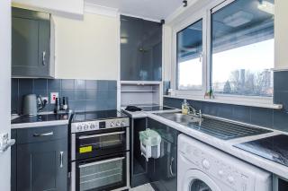 1BR Apartment Near City Centre, Universities & Hospital - 4