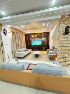 Tranquility luxury hotel and apartment - 8