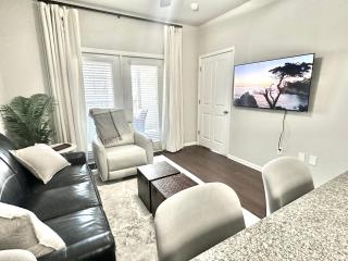 Walk to Stadium, 2 Parking Spots, Balcony & Pool - 0