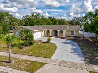 Spacious Casselberry House with Backyard Pool - 5