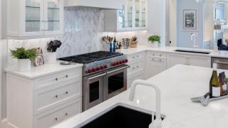 Beachside Stay with Pool Two Decks Rooftop Lounge Steps to Front Beach IOP Beachhouse by AvantStay - Isle of Palms - 4