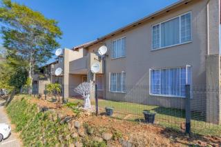 Menlyn Chique Apartment - 2