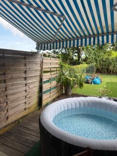 Kampagn Jacuzzi - Rémire Wifi et climatisation - 5