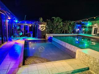 8 dragon resort standard rooms - 4