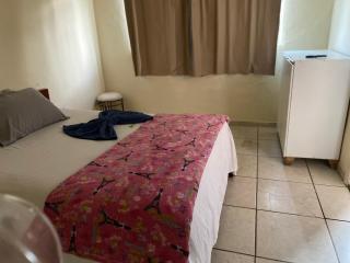 Quarto econômico no centro - 7