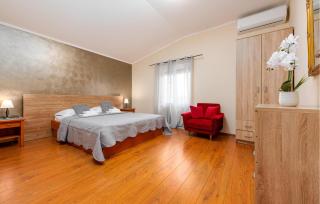 Nice Home In Ugljan With Wifi - 5