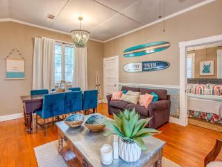 Latitude Adjustment Carriage House - 9