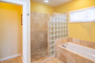 Luxury 5 Bedroom Poipu Kai Resort Condo Walk to Beach and Pool Sleeps 14 - 7