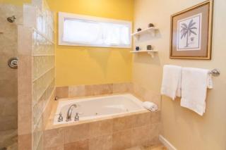 Luxury 5 Bedroom Poipu Kai Resort Condo Walk to Beach and Pool Sleeps 14 - 4