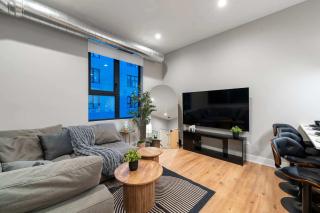 Steps from the Lake Edgewater Modern 2BD 2BA - 5