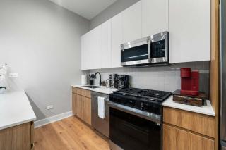 Steps from the Lake Edgewater Modern 2BD 2BA - 8