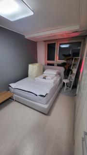 1-0418 #Yeoksam Stn, 3-min - 3