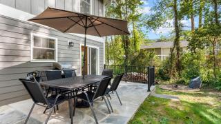 Little Sycamore by AvantStay Premier Location Patio - 9