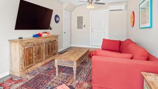 Little Sycamore by AvantStay Premier Location Patio - 1