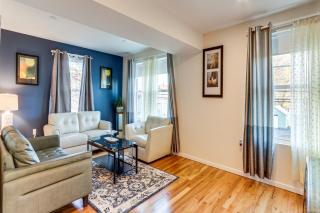 6 Mi to Dtwn New Haven Duplex with Shared Yard - 6