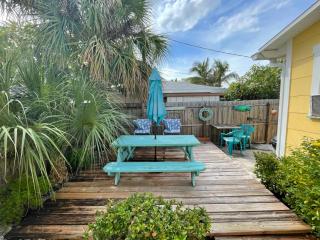 Seahorse Bungalow - 2