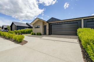 Mountain Views - Wanaka - 4