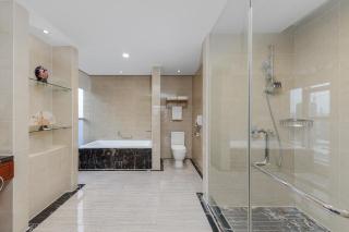 Zhangjiajie Grand Huatian Hotel at Tianmen Cable Car By the River - 7