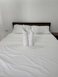 harveys apartment - 6