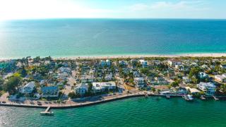 1BR 1BA NorthStar Bungalow. Just Steps to the beach and the bay. - 5