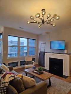 Updated 3 Bedroom Chicago Downtown Pilsen - 4