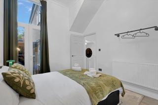 The Central Stop, Modern 2BR Flat - 4