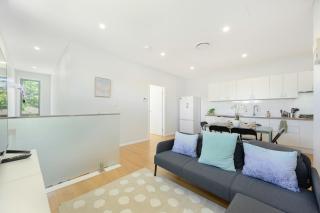 Large Family Friendly House Central Riverwood Stay - 8