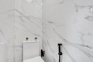 The Central Suite Modern 2 Bedroom Flat - 4