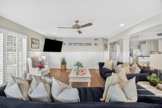 PW1369: 1369 Pelican Watch - 2