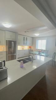 Luxurious Two Bedroom Apartment - 8